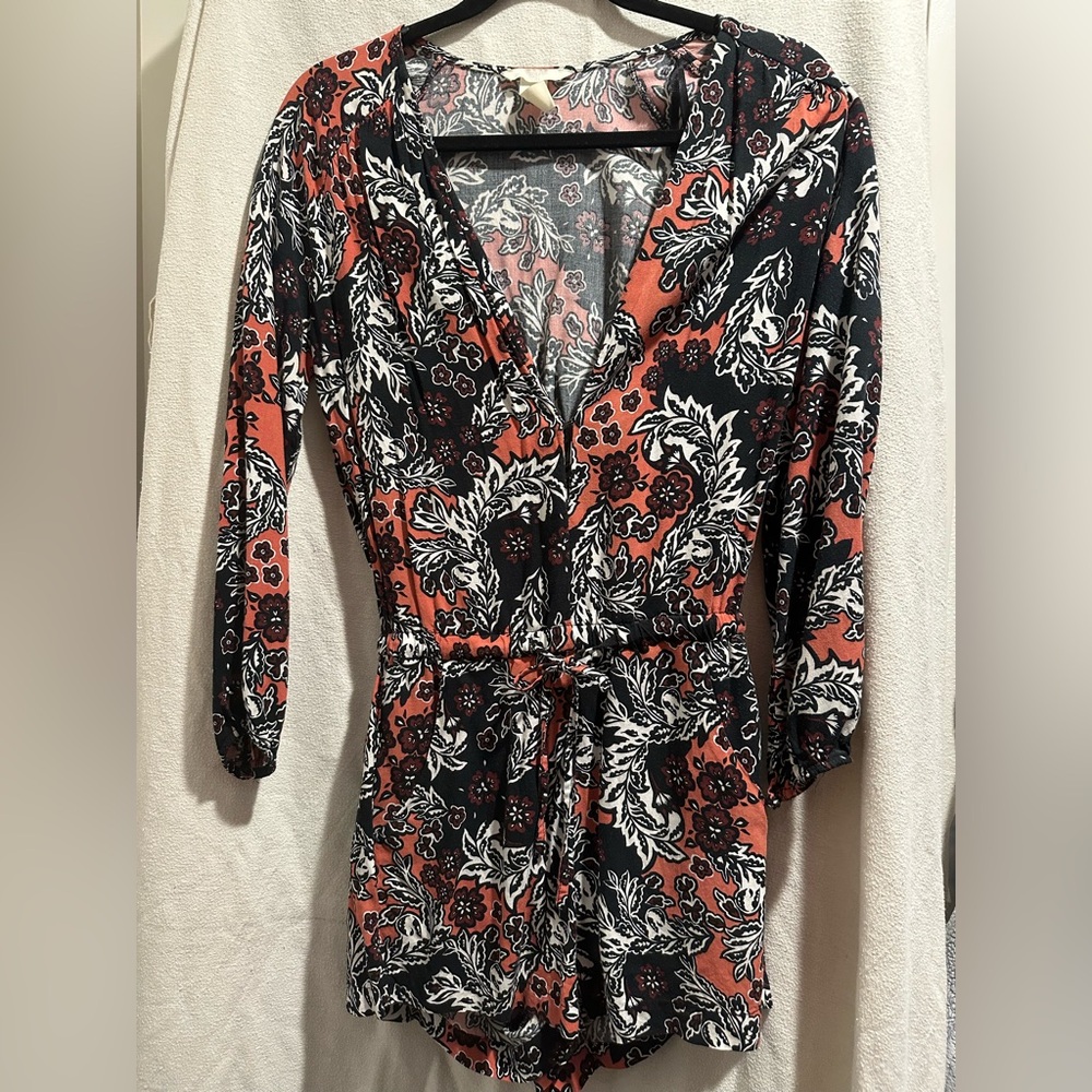 Long sleeve shorts romper